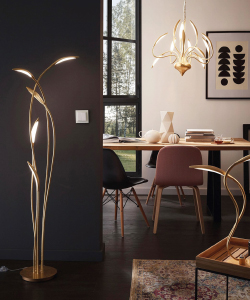 Lampadar elegant cu LED